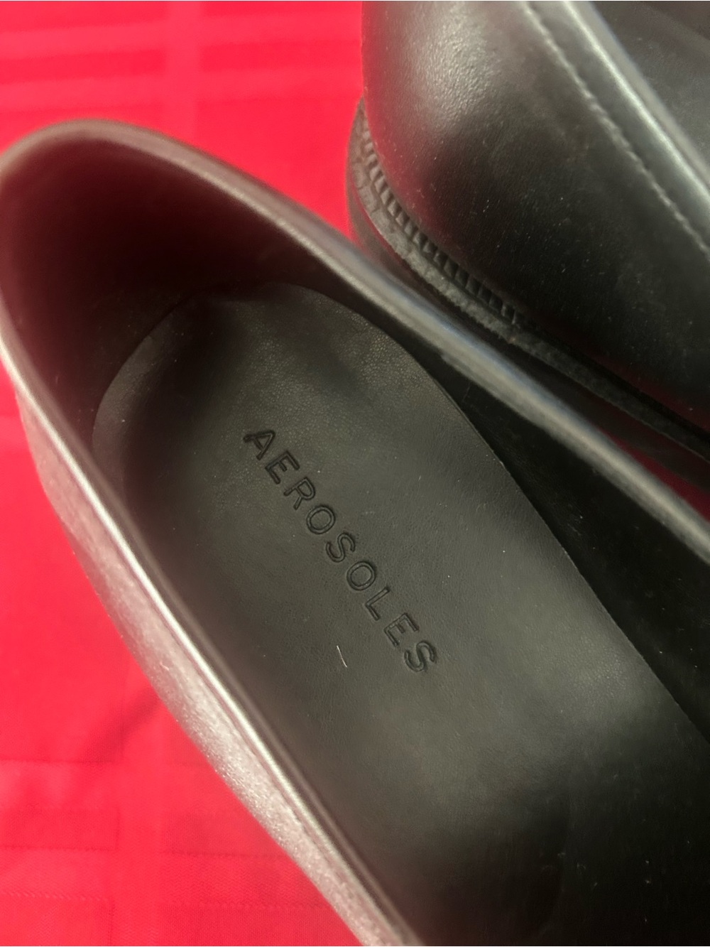 AEROSOLES Black Leather Slip-On Flats